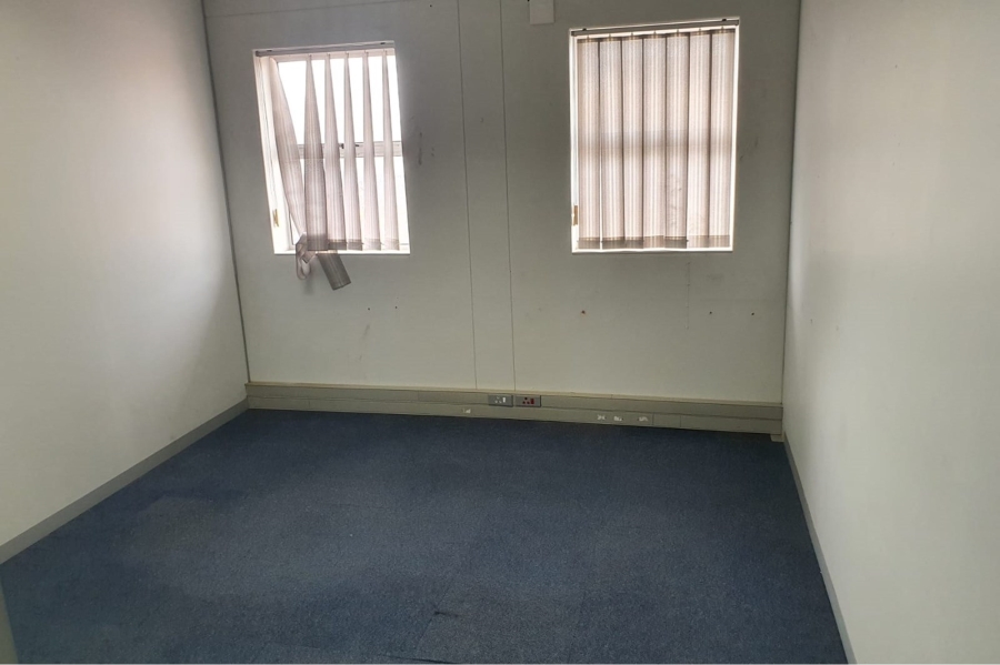 To Let commercial Property for Rent in Walmer Eastern Cape